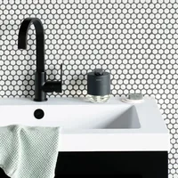 Brabantia Seifenspender Mindset 200 ml, Anthrazit - Fassungsvermögen: 200 ml - USB-Schnittstelle: Nein - Detailfarbe: Anthrazit - Wandmontage: Nein - Sensor-Technik: Nein