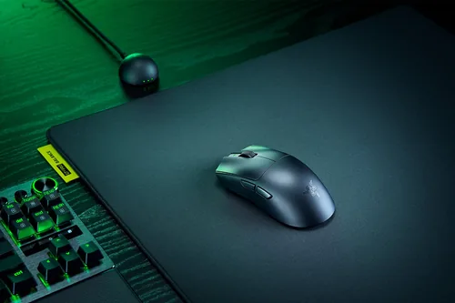 Razer Viper V4 Pro souris Gaming Droitier RF Wireless + USB Type-C Optique 50000 DPI
