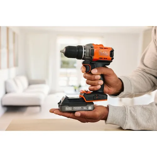 Black & Decker BCD382D1XK-QW drill Orange