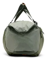 Peak Design Reise-Seesack 50 L Salbeigrün - Tragemöglichkeit: Handgriff - Schulterriemen - Detailfarbe: Salbeigrün - Zusatzfächer: Ja - Ausstattung: Handgriff - Reissverschluss - Zubehörfach - Anzahl Objektive: 0 - Bauform Kamera: Digitalkamera - Zubehör