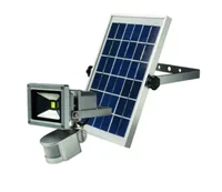 STEFFEN Strahler SOLAR 10W mit Bewegungsmelder und Panel - Dimmbar: nicht dimmbar - Lichtfarbe: Kaltweiss/Tageslichtweiss (KW) - Zusätzliche Ausstattung: Keine - Farbtemperatur Kelvin: 6500 K - Leuchtenfarbe: Silber - Lichtausbeute: 70 lm/W