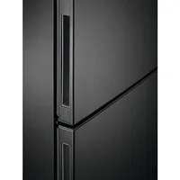 AEG Kühl-Gefrierkombi RCS736DXMB bk D Speditionsversand