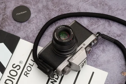 TTArtisan APS-C 35mm F1.4 MILC Black