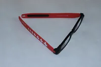 Figoline Lesebrille Swiss Edition +2,5 - Grössensystem: EU - Brillenglasfarbe: Klar - Zielgruppe: Unisex - Sehstärke: +2 -5 - Brillenform: Rechteckig - Kopfbreite: Normal