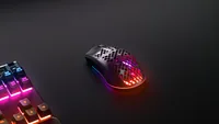 Steel Series Gaming-Maus Aerox 3 Wireless Schwarz - Maus Features: Spritzwassergeschützt - Programmierbare DPI-Einstellung - Staubgeschützt - RGB-Beleuchtung - Daumentaste - Beleuchtung - Bedienungsseite: Rechtshänder - Detailfarbe: Schwarz matt - Schwarz