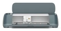 Cricut Schneideplotter Maker 4 Salbei - Maximale Arbeitsbreite: 297 mm - Materialdicke: 2.4 mm - Schneidplotter Funktionen: Falzen - Gravieren - Prägen - Schneiden - Zeichnen - Detailfarbe: Grün