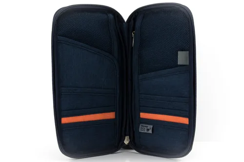 Troika Safe Flight Dokumententasche Dunkelblau - Münzfach: Ja - RFID-Schutz: Ja - Farbe: Blau - Material: Polyester - Verschluss: Reissverschluss