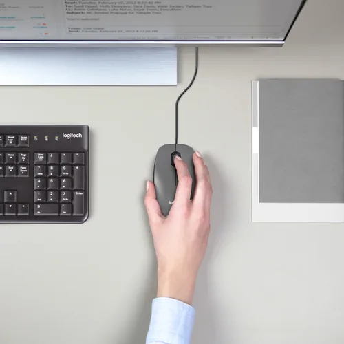 Logitech Maus M100 Optical - Maus-Typ: Standard - Maus Features: Scrollrad - Bedienungsseite: Universal - Detailfarbe: Schwarz - Verbindungsart: Verkabelt - Schnittstelle: USB-A