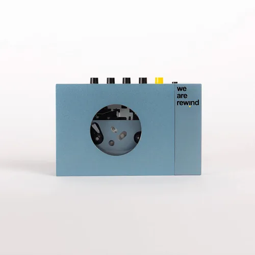 CE Portabler Kassettenspieler we are rewind Blau - Speicherkapazität: 0 GB - Verbindungsmöglichkeiten: Bluetooth - Player Typ: Portabler Kassettenspieler - Detailfarbe: Blau - Radio Tuner: Kein Tuner - Tiefe: 88.8 mm