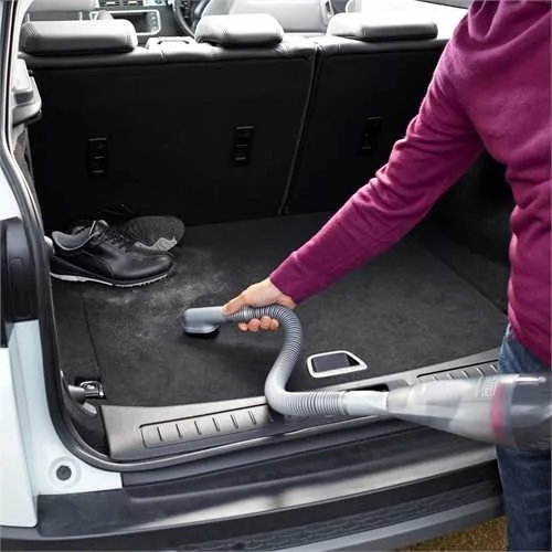 BLACK+DECKER Auto-Handstaubsauger NVB12AVA-XJ - Staubbehältervolumen: 370 ml - Leistung: 9 W - Eingangsspannung: 12 V