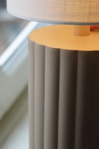 Markslöjd Tischleuchte CAN Beige 57 cm - Betriebsart: Netzbetrieb - Lampensockel: E27 - Farbtemperatur Kelvin: Keine Angabe - Zusätzliche Ausstattung: Keine - Gesamtleistung: 40 W - Dimmbar: nicht dimmbar