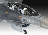 Revell Bausatz F-16D Fighting Falcon 1:72 - Level: 4 - Ausführung: Militärisch - Set: Nein - Massstab: 1:72 - Altersempfehlung ab: 12 Jahren