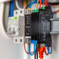 Shelly Relais Pro 2PM WLAN LAN Max. 25A 2 Kanäle 1 Phase BT Messfunktion DIN-Rail