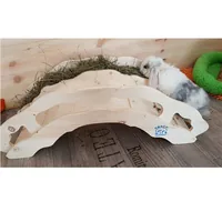 Resch Heubrücke, 63 x 20.5 x 27 cm - Nagetierart: Chinchilla - Degu - Kaninchen - Meerschweinchen - Zwergkaninchen - Tierart: Nager - Material: Holz