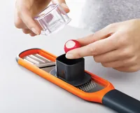 Joseph Joseph Handi-Grate 2-in-1 Reibe und Hobel orange