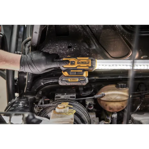 DEWALT Akku-Automotive-Lampe DCL045 12/18 V, Solo - Anwendungsbereich: Werkstatt - Produkttyp: Handleuchte - Betriebsart: Akkubetrieb - Akkusystem: DeWalt XR 18 V - Zusätzliche Ausstattung: Keine - Detailfarbe: Gelb - Schwarz