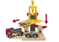 BRIO Eisenbahn Frachtverladestation - Kategorie: Zubehör - Altersempfehlung ab: 3 Jahren - Material: Holz - Kunststoff - Nachhaltigkeit: FSC®