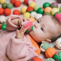Oli&Carol Veggie Salad Baby Sensory Balls teether