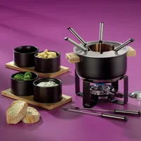 Kela Fleischfondue-Set Gunten 16 Teile, Schwarz - Anzahl Personen: 6 - Materialtyp: Metall - Material: Edelstahl - Betriebsart: Manueller Betrieb - Kompatible Kochfelder: Glaskeramik - Gas - Halogen - Elektro - Detailfarbe: Schwarz