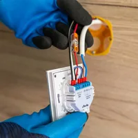 Shelly Plus 0-10V Dimmer - Unterputz -WLAN - BT
