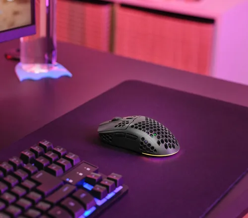 Trust Gaming-Maus GXT929 Helox Schwarz - Maus Features: Umschaltbare DPI-Auflösung - Daumentaste - Beleuchtung - Scrollrad - Bedienungsseite: Rechtshänder - Detailfarbe: Schwarz - Gewicht: 73 g - 75 g - Verbindungsart: Kabellos - Schnittstelle: USB-A