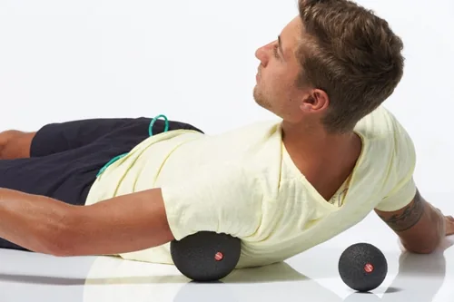 TOGU Faszientraining Blackroll Ball 8 cm - Farbe: Schwarz - Sportart: Fitness - Härtegrad: Hart - Körperbereich: Faszien - Alle Körperbereiche