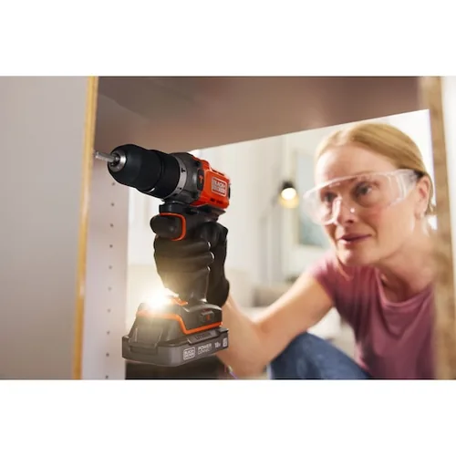 BlackDecker Akku-Schlagbohrschr. 18V 2x2Ah, Kof BCD383D2XK