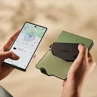 Chipolo CARD – Rechargeable tracking card compatible with Apple Find My on iPhone (Charcoal)
