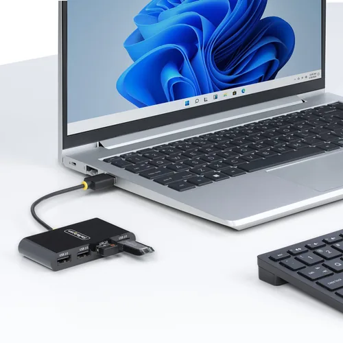 StarTech.com 4-Port USB 2.0 Hub, USB Bus Powered, Small Travel Mini USB Hub, USB 2.0 Splitter, Multi-Port Portable USB Hub, 480Mbps, Overcurrent Protection (OCP)