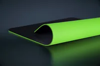 Razer Gaming-Mausmatte Gigantus V2 - Medium Schwarz - Tiefe: 275 mm - Breite: 360 mm - Detailfarbe: Schwarz - Form: Eckig - Höhe: 3 mm - Handgelenkauflage: Ja