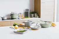 BergHOFF Bratpfanne Balance 30, 30 cm - Material: Recycling Aluminium - Pfannentyp: Bratpfanne - Kompatible Kochfelder: Glaskeramik - Induktion - Elektro - Antihaftbeschichtung: Ja - Detailfarbe: Grau - Set: Nein