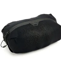 Peak Design Ultraleichter Mesh-Packwürfel XS Schwarz - Tragemöglichkeit: Gurtschlaufe - Detailfarbe: Schwarz - Zusatzfächer: Nein - Ausstattung: Durchsichtig - Reissverschluss - Anzahl Objektive: 0 - Bauform Kamera: Zubehör