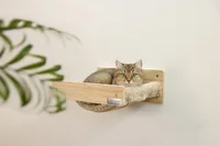 Kerbl Hängematte Timber 38 cm x 33.5 cm x 16 cm - Breite: 33.5 cm - Länge: 38 cm - Detailfarbe: Beige - Tierart: Katze - Produkttyp: Liege