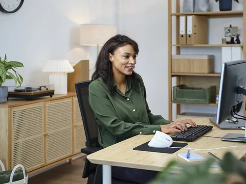 Trust Verto Vertikale ergonomische Maus, Kabelgebunden - Weiß