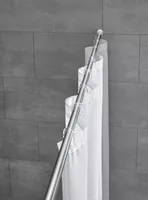 Kleine Wolke Duschvorhangstange 75 - 125 cm - Breite: 75 cm - 125 cm - Höhe: 2.1 cm - Detailfarbe: Aluminium - Produkttyp: Duschvorhangstange - Detailmaterial: Aluminium - Grundmaterial: Metall