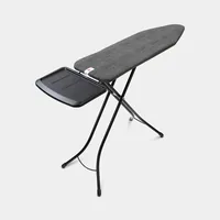 Brabantia Bügeltisch mit Dampfstationsablage Denim Black - Bügelbrettbezug: Baumwolle (CO) - Ausstattung: Transportverriegelung - Kindersicherung - Dampfstationsablage - Ergonomisch - Höhenverstellbar: Ja - Breite: 38 cm - Detailfarbe: Schwarz - Länge: 12