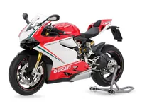 Tamiya Bausatz Ducati Panigale 1199 S Tricolore 1:12 - Massstab: 1:12 - Level: 4 - Altersempfehlung ab: 14 Jahren - Set: Nein - Fahrzeugtyp: Motorrad