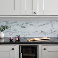 d-c-fix Wanddekoration Premium Marble 6 Stück, 30.5 x 30.5 cm - Motiv: Marmor - Detailfarbe: Grau - Weiss - Detailmaterial: Polyvinylchlorid (PVC) - Grundmaterial: Kunststoff - Produkttyp: Wanddekoration