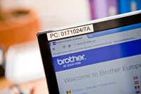 BROTHER Band weiss/schwarz 12mm/8m