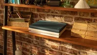 Logitech Tablet Tastatur Cover Casa Pop-Up Desk - Verbindungsmöglichkeiten: Bluetooth - Tastaturlayout: QWERTZ (CH) - Kompatible Hersteller: Universal - Detailfarbe: Grau - Bildschirmdiagonale in Zoll: 17 - Tablet Kompatibilität: Universal