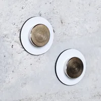 Silwy Haken Magnet Pins Smart Weiss, 0.08 kg - Verpackungseinheit: 1 Stück - Material: Magnet - Detailfarbe: Weiss - Widerstandsfähigkeit: Outdoor - Maximale Tragkraft: 0.08 kg - Klebehaftung: Ablösbar