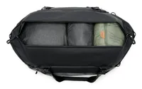 Peak Design Reise-Seesack 80 L Schwarz - Tragemöglichkeit: Handgriff - Schulterriemen - Detailfarbe: Schwarz - Zusatzfächer: Ja - Ausstattung: Handgriff - Reissverschluss - Zubehörfach - Anzahl Objektive: 0 - Bauform Kamera: Zubehör
