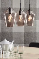 Markslöjd Pendelleuchte Retro, 3 x E27, max. 60W, Schwarz/Smoke - Betriebsart: Netzbetrieb - Lampensockel: E27 - Farbtemperatur Kelvin: Je nach Leuchtmittel - Gesamtleistung: 60 W - Farbwiedergabeindex CRI: 0 - Dimmbar: nicht dimmbar