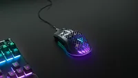 Steel Series Gaming-Maus Aerox 3 Schwarz - Maus Features: Spritzwassergeschützt - Programmierbare DPI-Einstellung - Staubgeschützt - RGB-Beleuchtung - Daumentaste - Beleuchtung - Bedienungsseite: Rechtshänder - Detailfarbe: Schwarz matt - Schwarz - Gewich