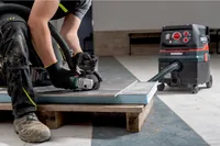 Metabo Combo Set 3.1, SB 18 LT BL + W 18 L 9-125 + KH 18 LTX 24 - Funktionen: Bohren - Hammerbohren - Meisseln - Werkzeugaufnahme: Schnellspannmutter - Ausstattung: Mit Akku & Ladegerät - Set: Ja - Kapazität Wattstunden: 93 Wh - Akkusystem: CAS Cordless A