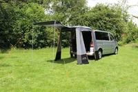 Eurotrail Heckzelt Offroad - Fahrzeugtyp: Bus - Aufbauart: Manuell - Anzahl Räume: 1 - Wassersäule: 3000 mm - Gewicht: 4.3 kg - Breite (Packmass): 18 cm
