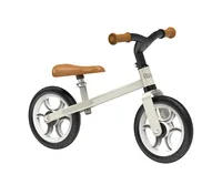 Smoby Kinder-Laufrad First Bike Schwarz/Weiss - Altersempfehlung ab: 2 Jahren - Bremssystem: Keine Bremse - Höhenverstellbarer Sitz: Ja - Höhenverstellbarer Lenker: Ja - Detailfarbe: Weiss - Schwarz - Reifentyp:  Kunststoffreifen