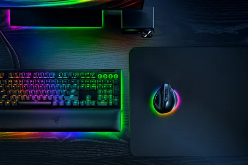 Razer Gaming-Maus Pro Click V2 Vertical - Maus-Typ: Gaming - Maus Features: Umschaltbare DPI-Auflösung - Vertikales Design - Daumentaste - Beleuchtung - Programmierbare Tasten - Integrierter Speicher - Bedienungsseite: Rechtshänder - Detailfarbe: Schwarz 