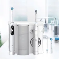 Oral-B Munddusche-Set OxyJet Oral Health Center iO6 - Integrierte Zahnbürste: Ja - Detailfarbe: Weiss - Set: Ja - Tankinhalt: 600 ml - Betriebsstufen: 5 - Geeignet für Mundwasser: Ja
