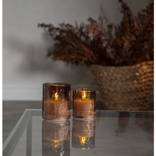 Star Trading LED-Kerze Pillar Flamme Leaf, Ø 8.5 x 10 cm, Braun - Betriebsart: Batteriebetrieb - Fernbedienung: Nein - Aussenanwendung: Nein - Höhe: 10 cm - Timerfunktion: Ja - Set: Nein